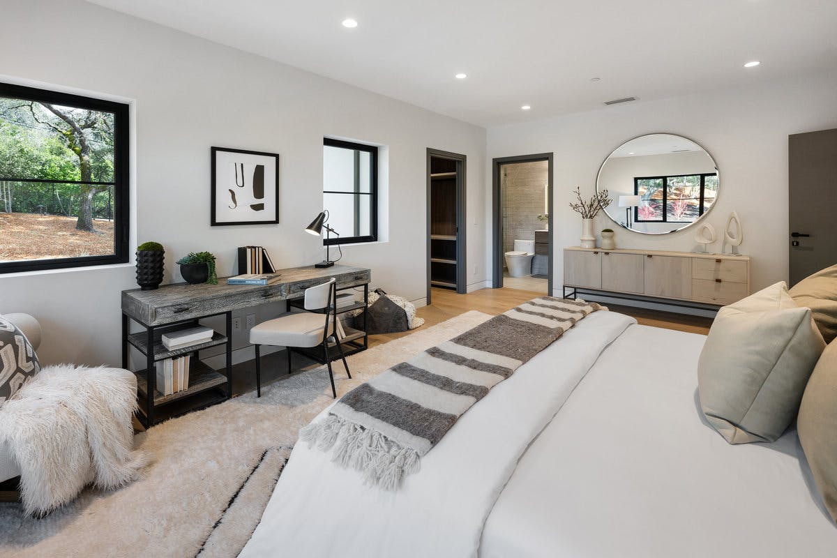 Meridith-Baer-Home-Home-Staging-California-Tallwood-Estate-Estates-Bedroom